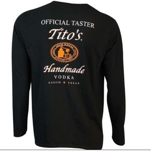 Long sleeve t shirt